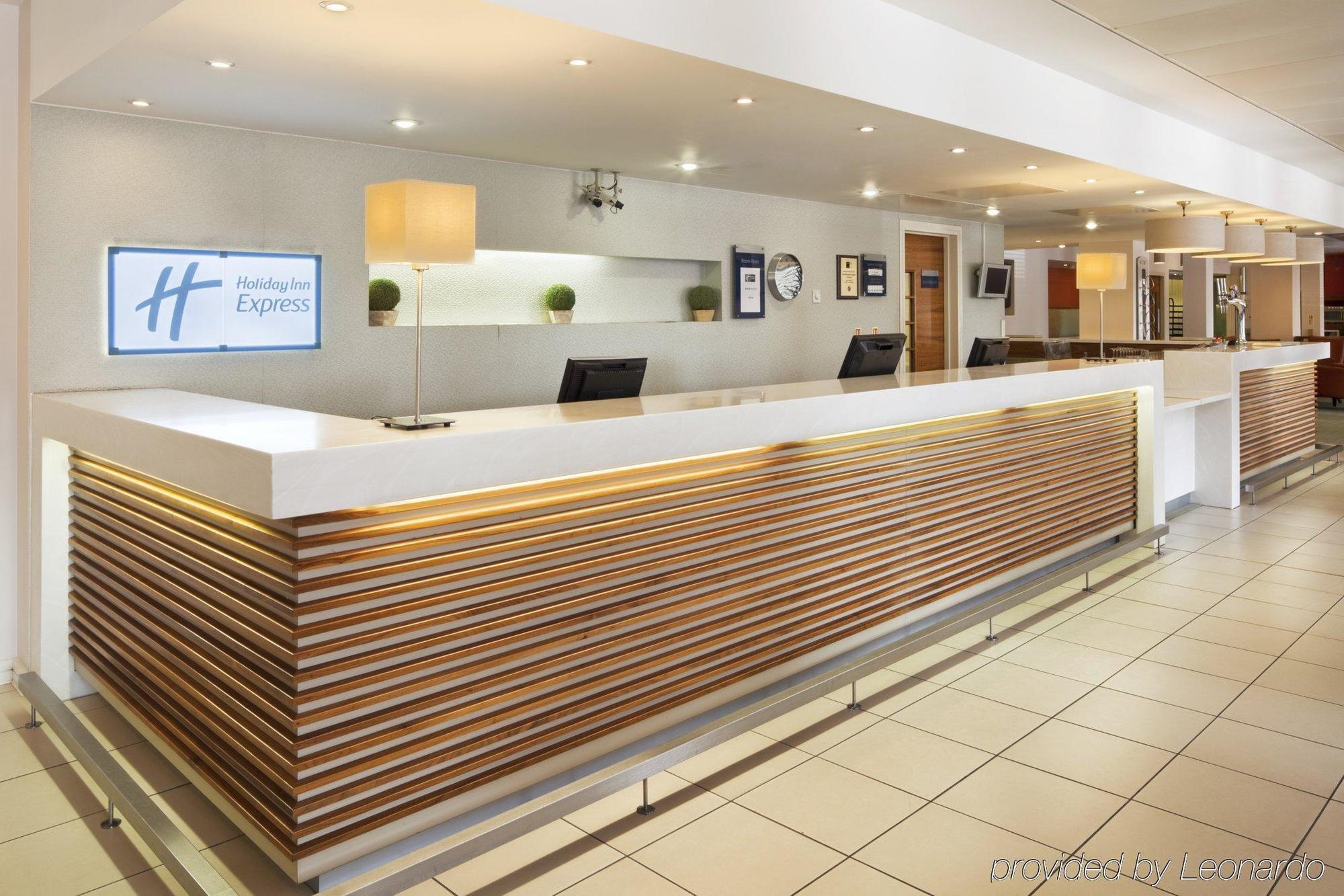 Holiday Inn Express Stevenage By Ihg İç mekan fotoğraf